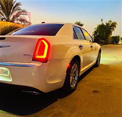 كرايسلر 300